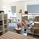 Le Rondinelle Apartment Como