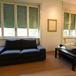 Le Rondinelle Apartment Como