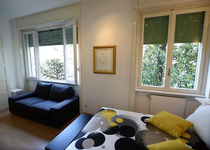 Le Rondinelle * コモ